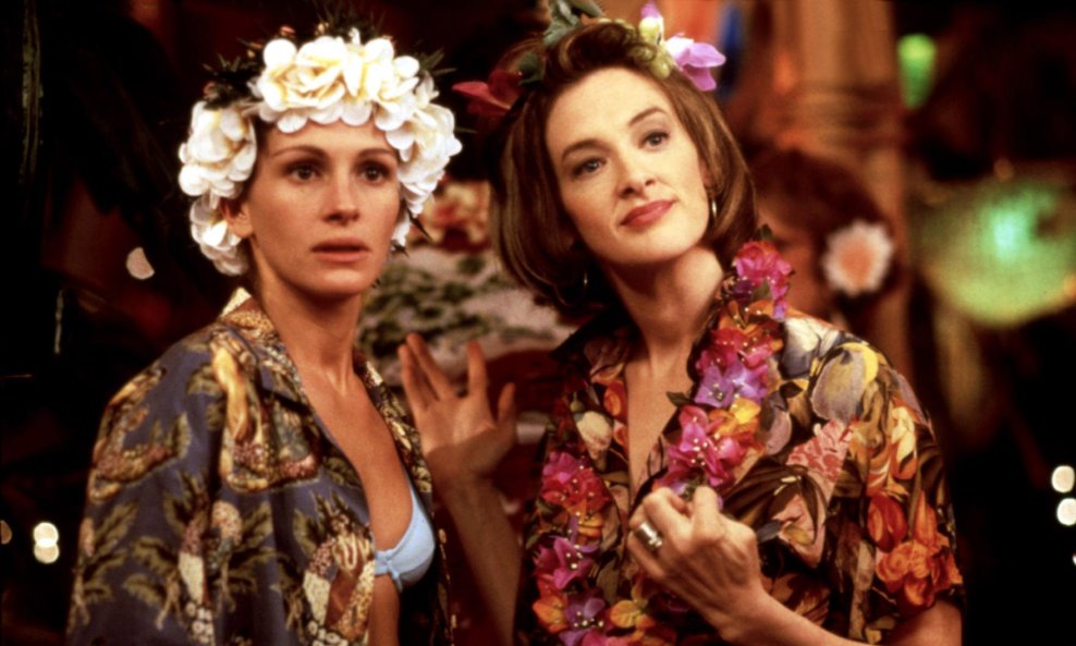 Julia Roberts i Joan Cusack u filmu 'Odbjegla nevjesta'