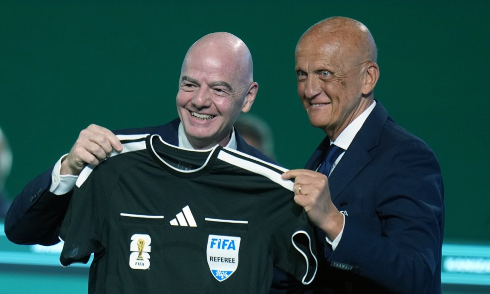 Pierluigi Collina (desno) i Gianni Infantino