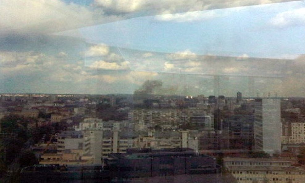 crni dim požar Heinzlova