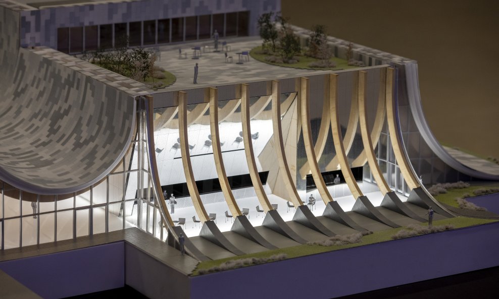 Eve Music Hall je višenamjenski kompleks u Čepinu koji će služiti prvenstveno za kulturna događanja, a projektirao ga je čuveni danski arhitekt Bjarke Ingels