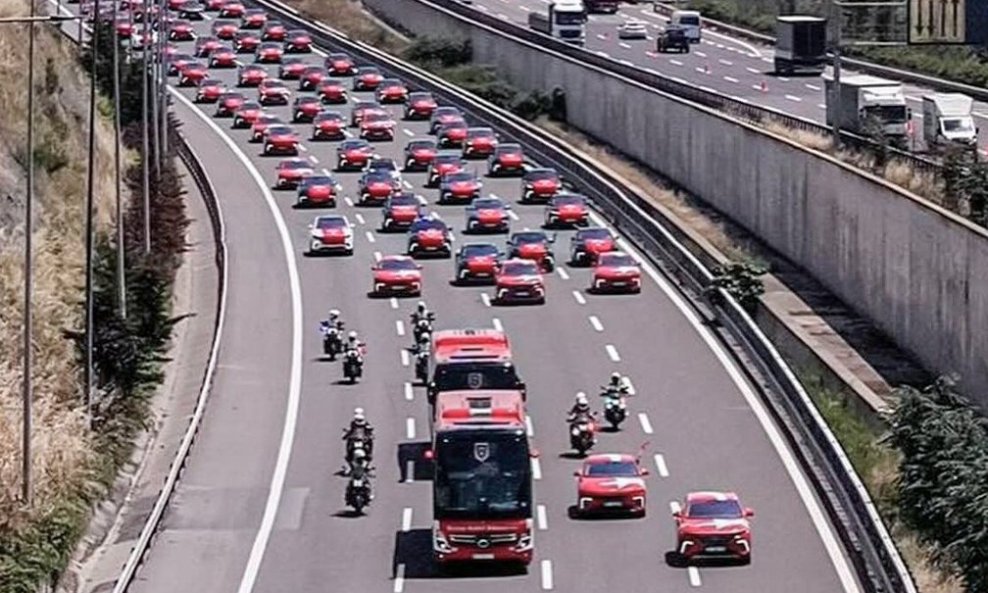 Ispraćaj turske reprezentacije