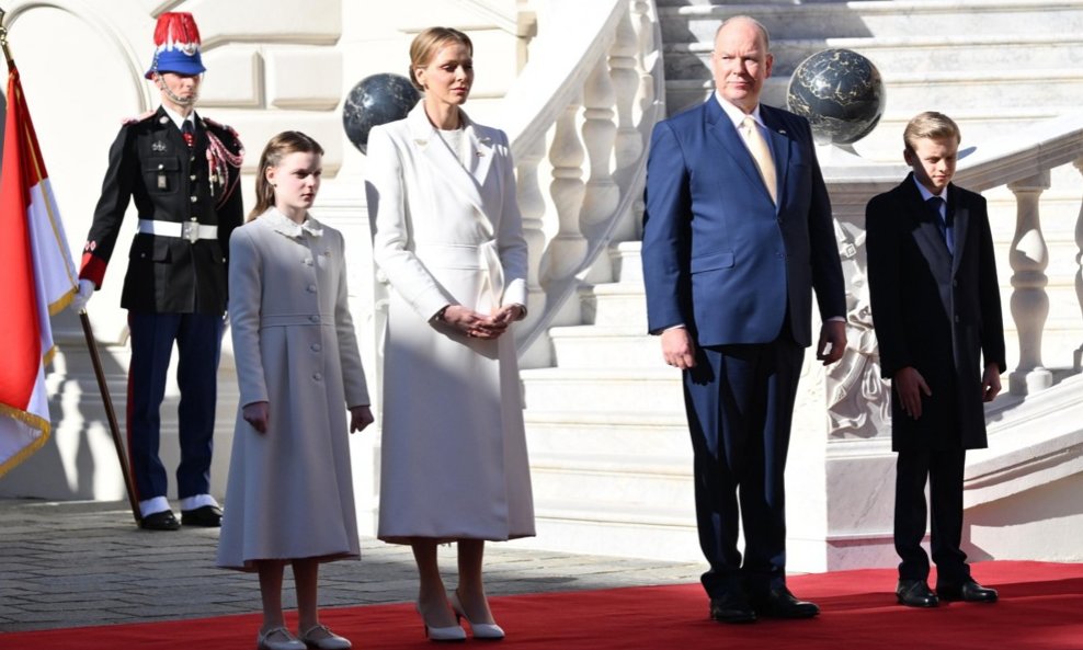 Princeza Charlene i princ Albert II. s djecom