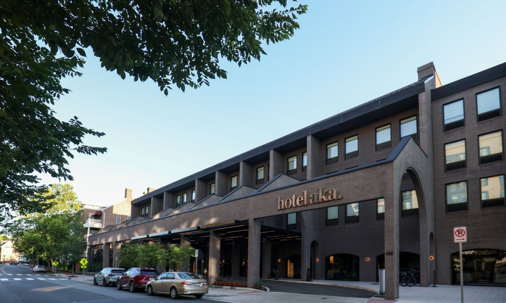 Hotel AKA Alexandria