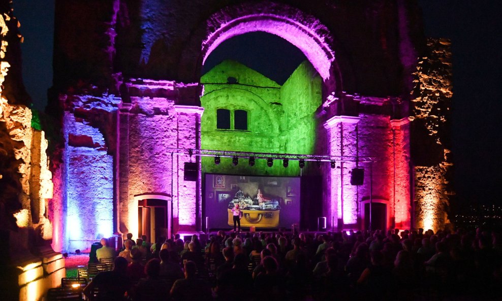 Kastafsko kulturno ljeto, jedno od ranijih izdanja