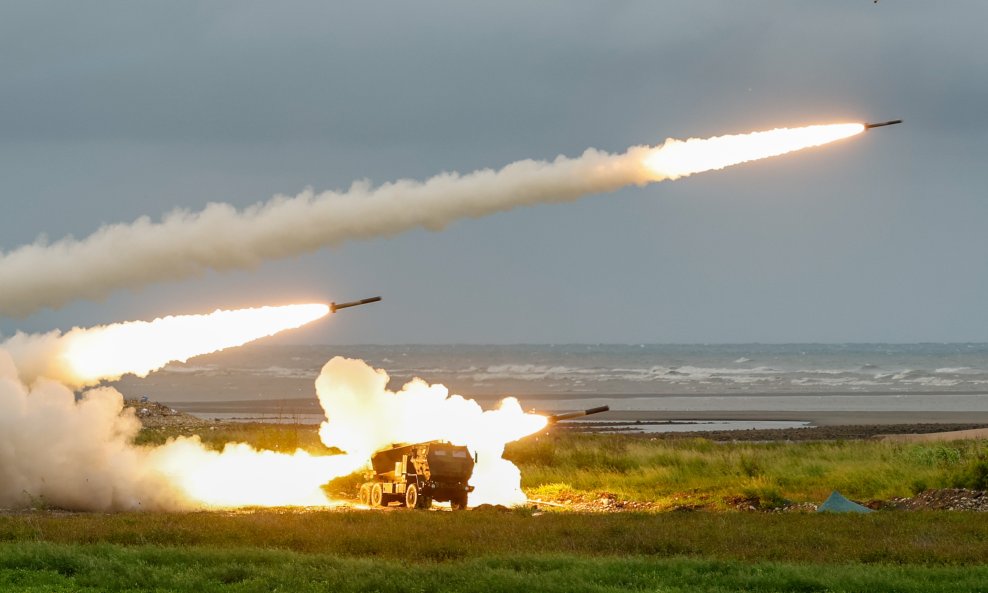 Rakete ispaljene iz HIMARS sustava