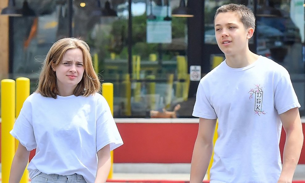 Vivienne i Knox Jolie-Pitt