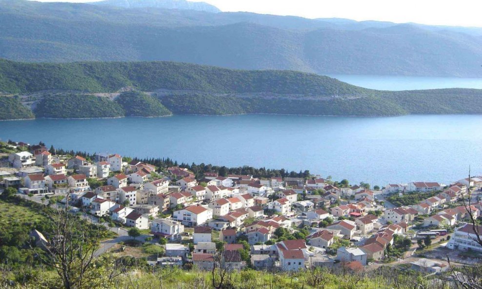 Neum