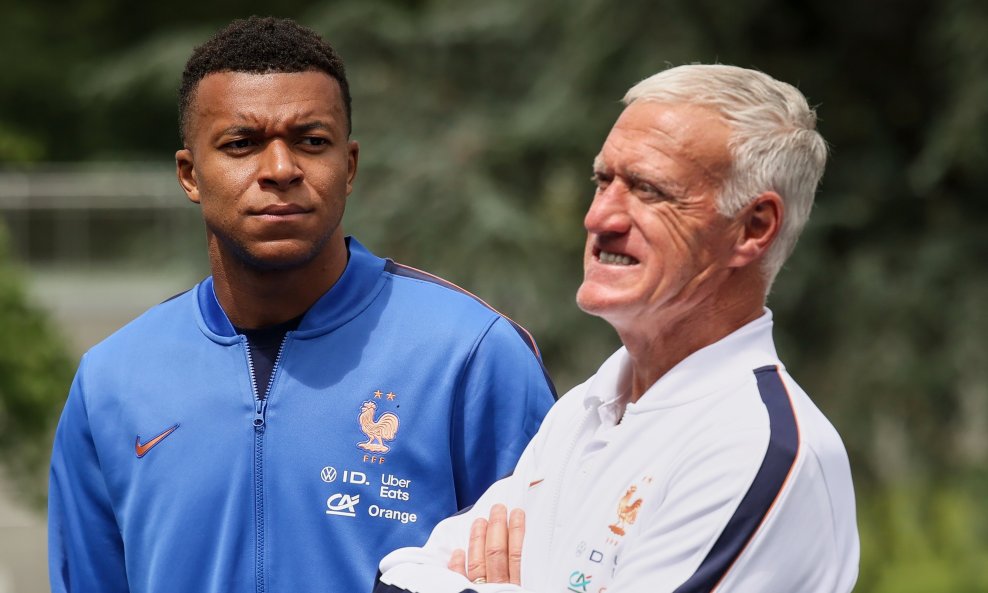Kylian Mbappe i Didier Deschamps Francuska