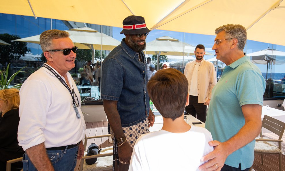 Lebron James i Andrej Plenković sa sinom
