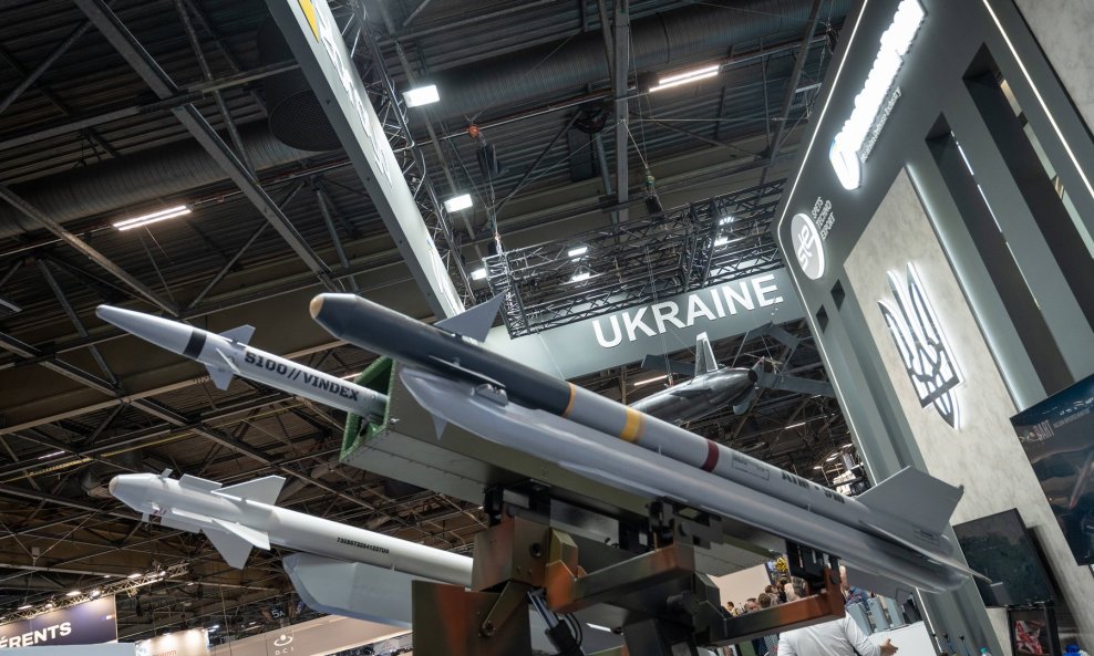 Predstavljanje ukrajinskog oružja na sajmu Eurosatory