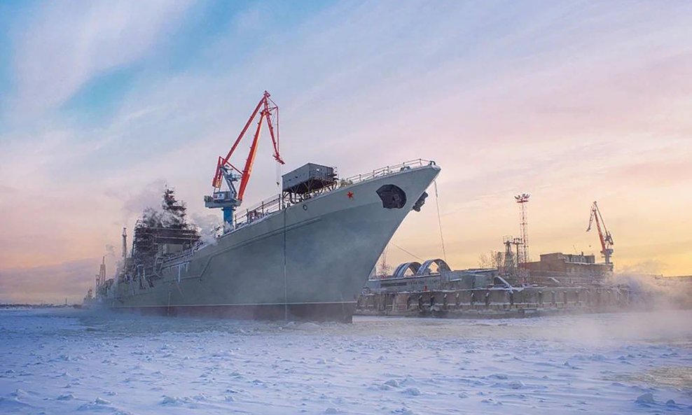 Krstarica Admiral Nahimov