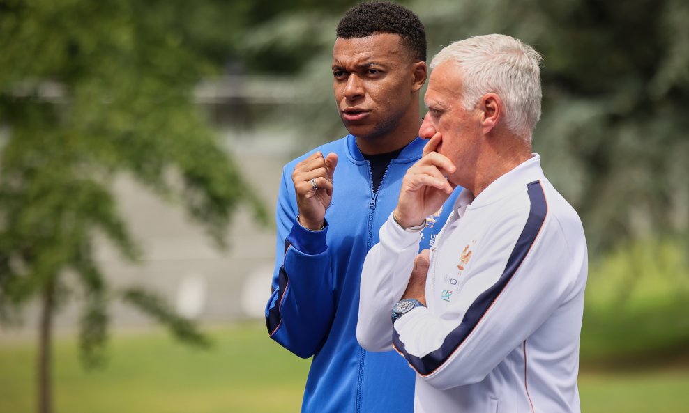 Mbappe i Deschamps