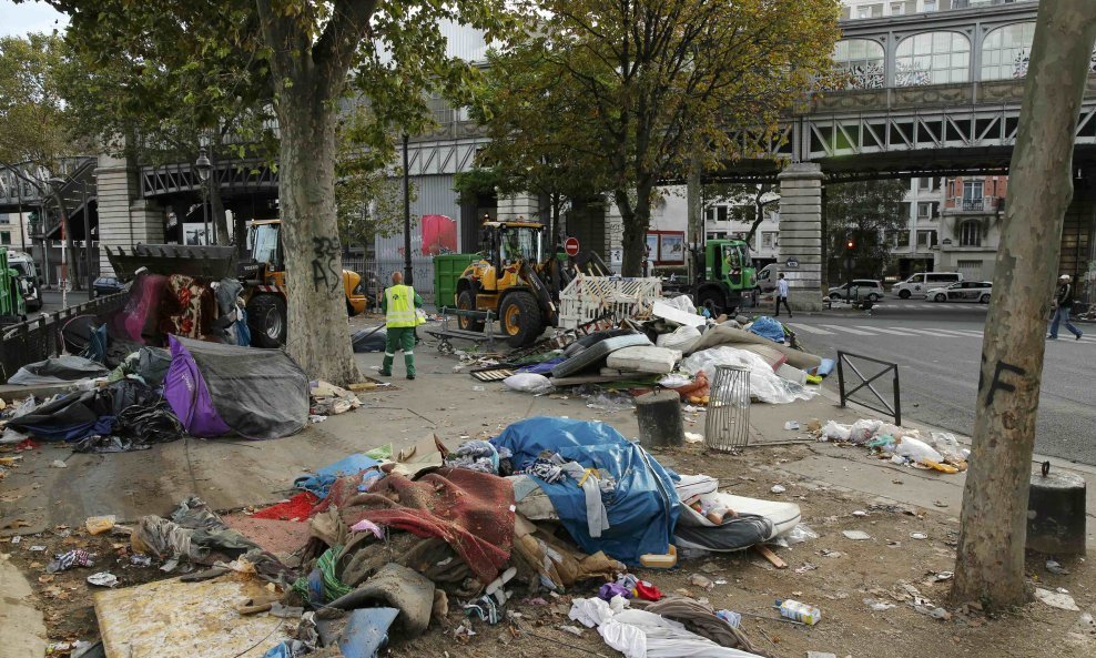 izbjeglički kamp pariz