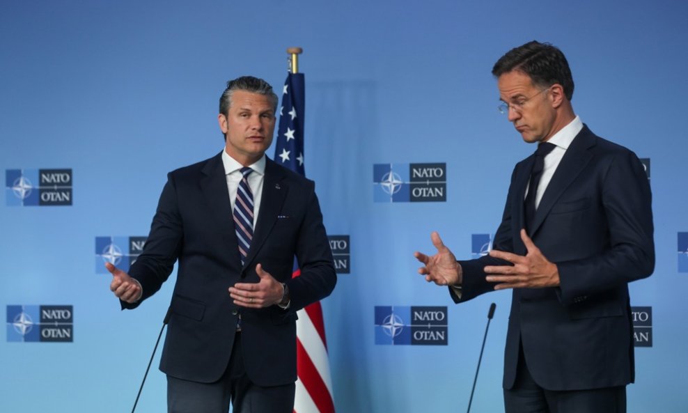 Peter Hegseth i Mark Rutte
