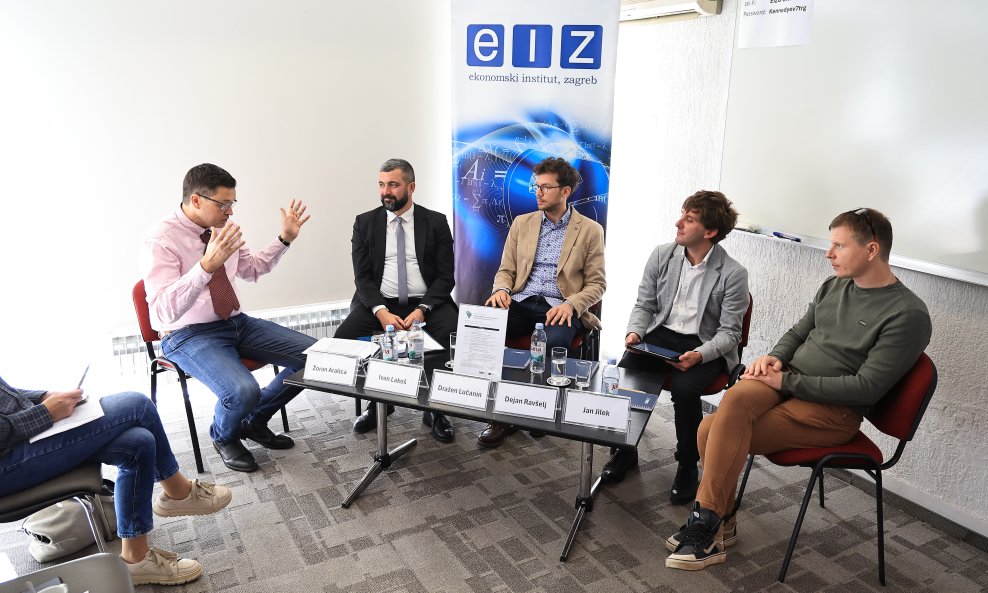 Jedan od ranijih panela Ekonomskog instituta Zagreb