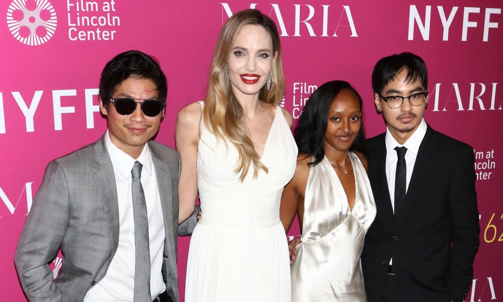 Pax Jolie-Pitt, Angelina Jolie, Zahara Jolie i Maddox Jolie
