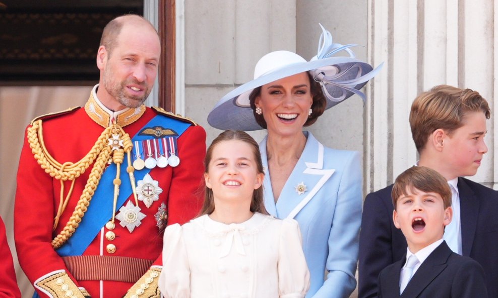 princ Wiiliam, Kate Middleton  s djecom