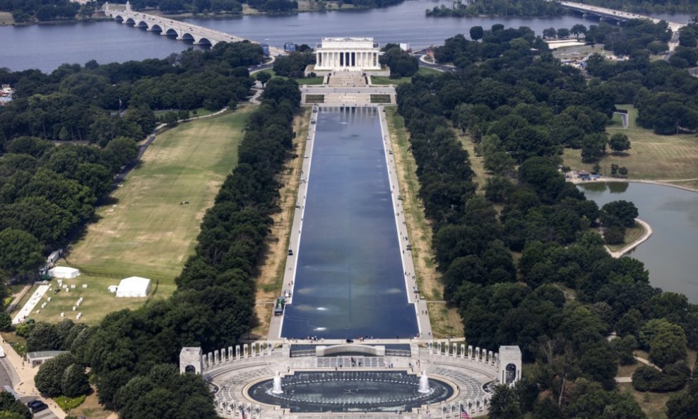 Reflektirajući bazen u Washingtonu