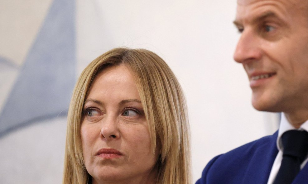 Giorgia Meloni i Emmanuel Macron