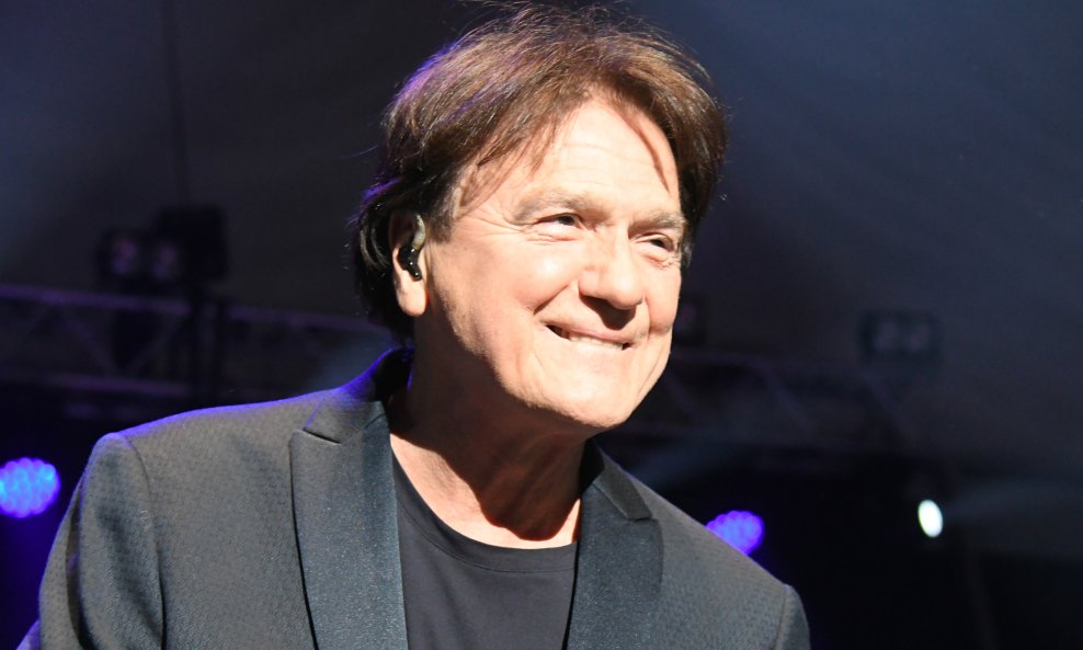 Zdravko Čolić