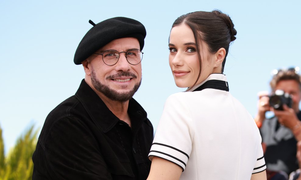Ella Bleu Travolta i John Travolta