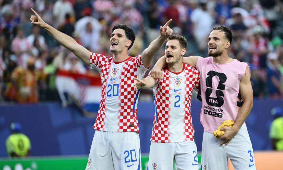 Slijva: Igor Matanović, Josip Stanišić, Marin Pongračić