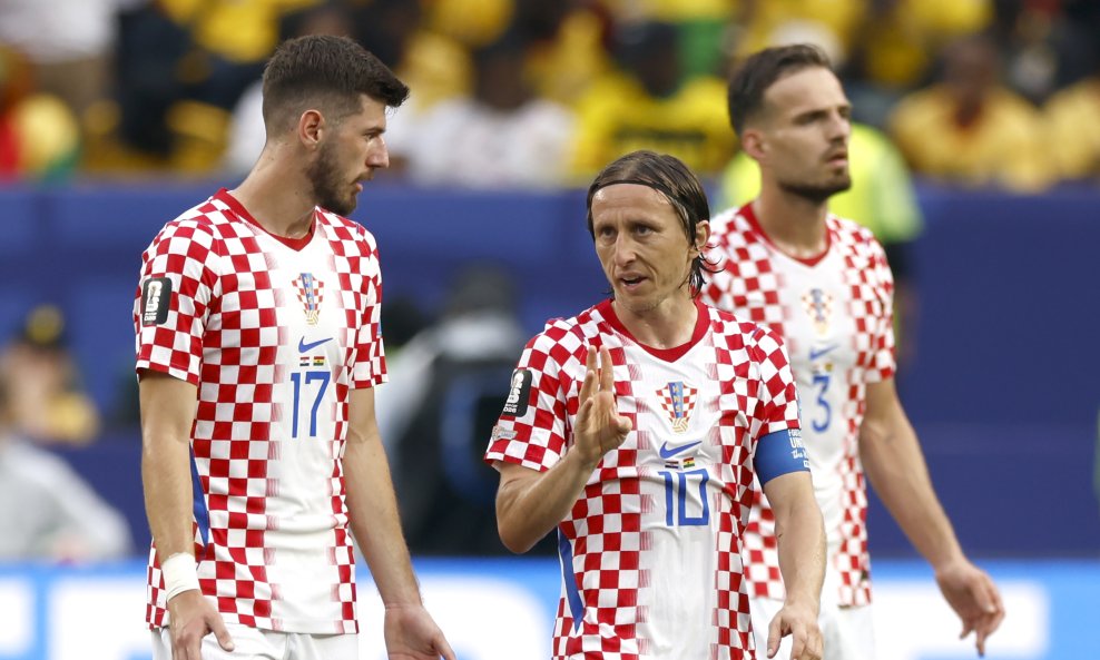 Petar Sučić i Luka Modrić