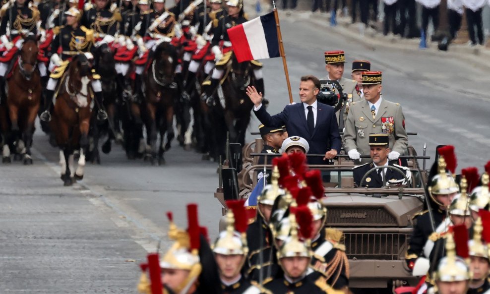 Emmanuel Macron na mimohodu 2025.