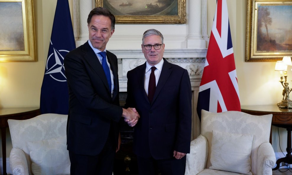 Mark Rutte i Keir Starmer