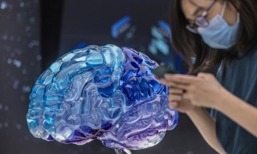 Novo otkriće o Alzheimeru: bolest iskorištava vlastiti komunikacijski sustav mozga