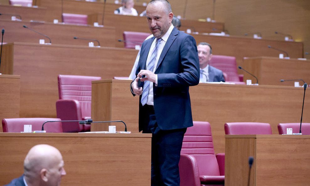 Hrvoje Zekanović