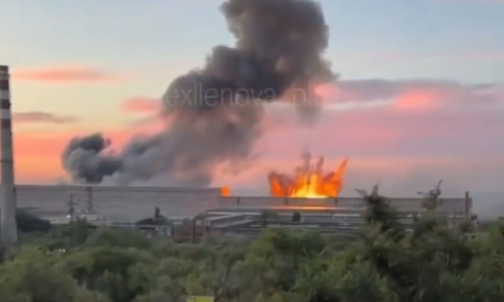 Udar Flaminga na tvornicu