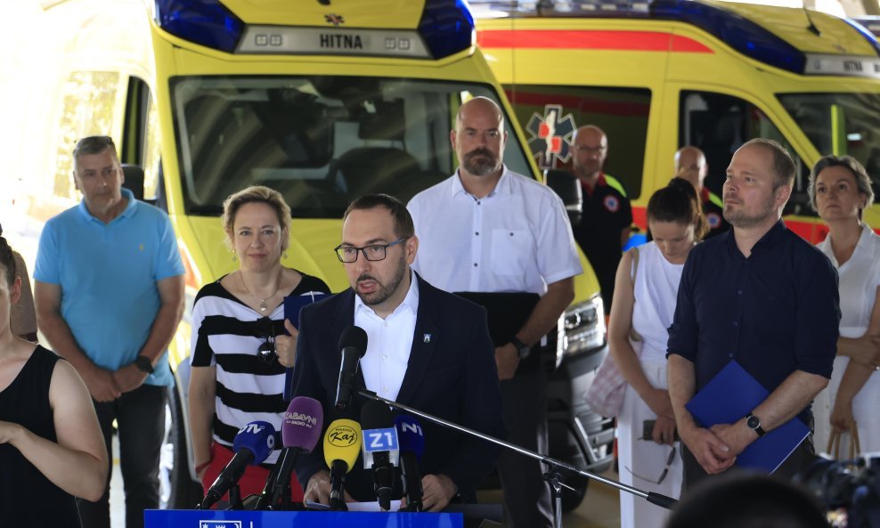 Grad Zagreb obnovio 70 posto voznog parka Hitne