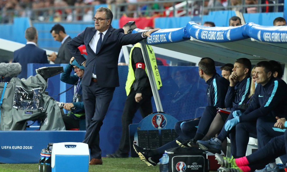 Ante Čačić na utakmici protiv Portugala na Euru 2016.