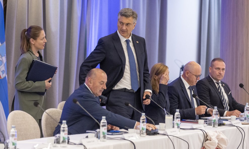 Sjednica u Đakovu