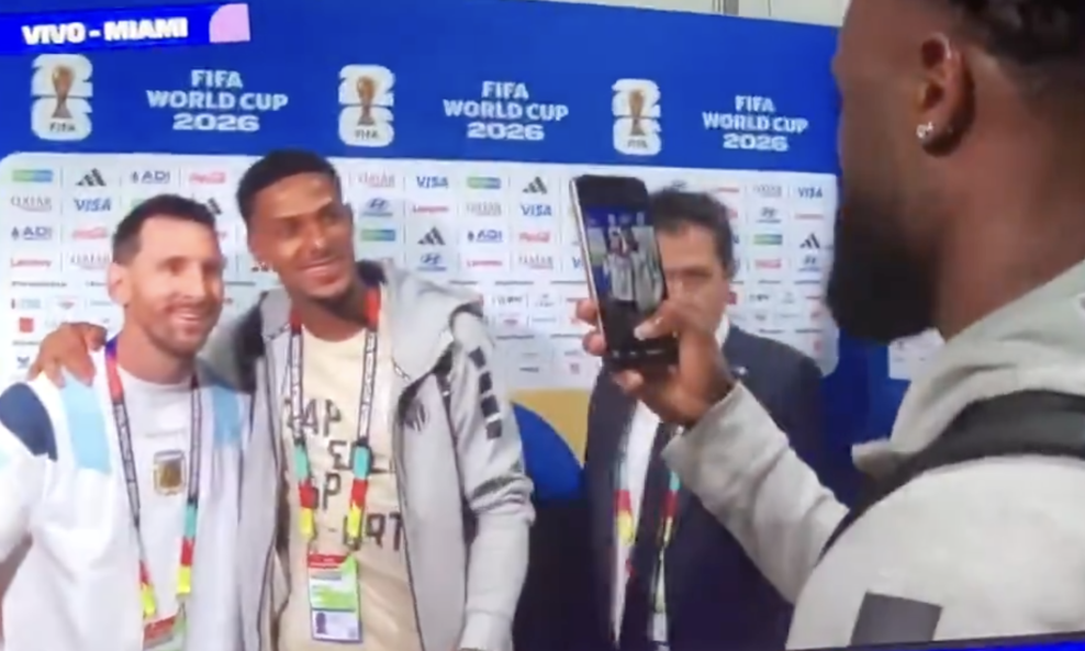 Messi s igračima Zelenortskih Otoka