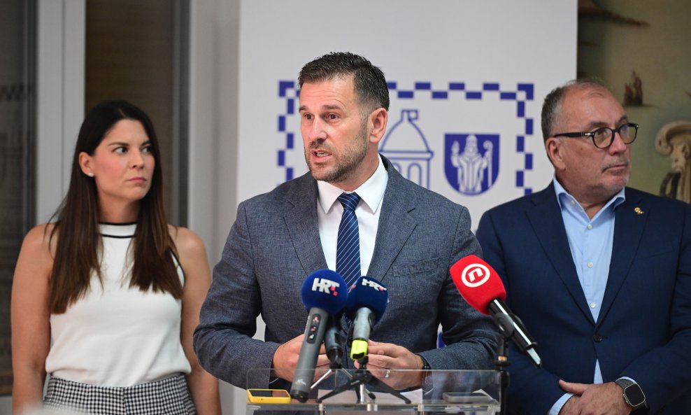 Tomislav Šuta procijenio je da bi cijena četvornog metra trebala iznositi nešto više od dvije tisuće eura