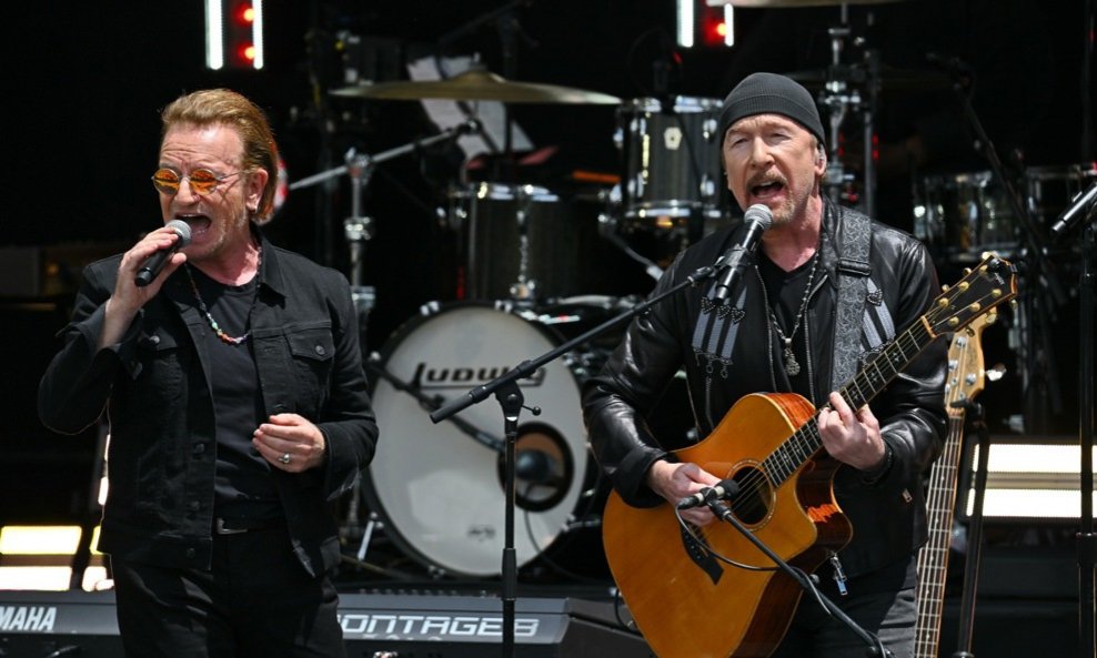 U2