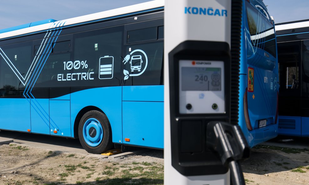 Električni autobus, ilustracija