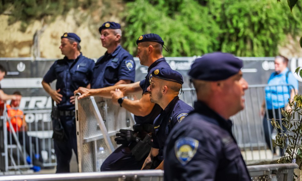 Policija na Ultri Europe