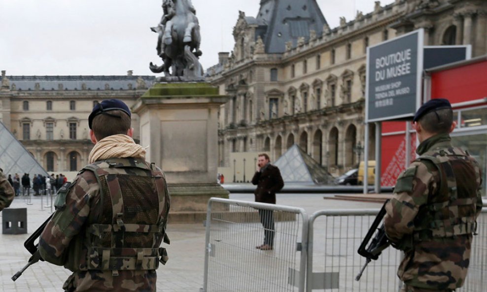 Pariz dan nakon terorističkog napada  (5)