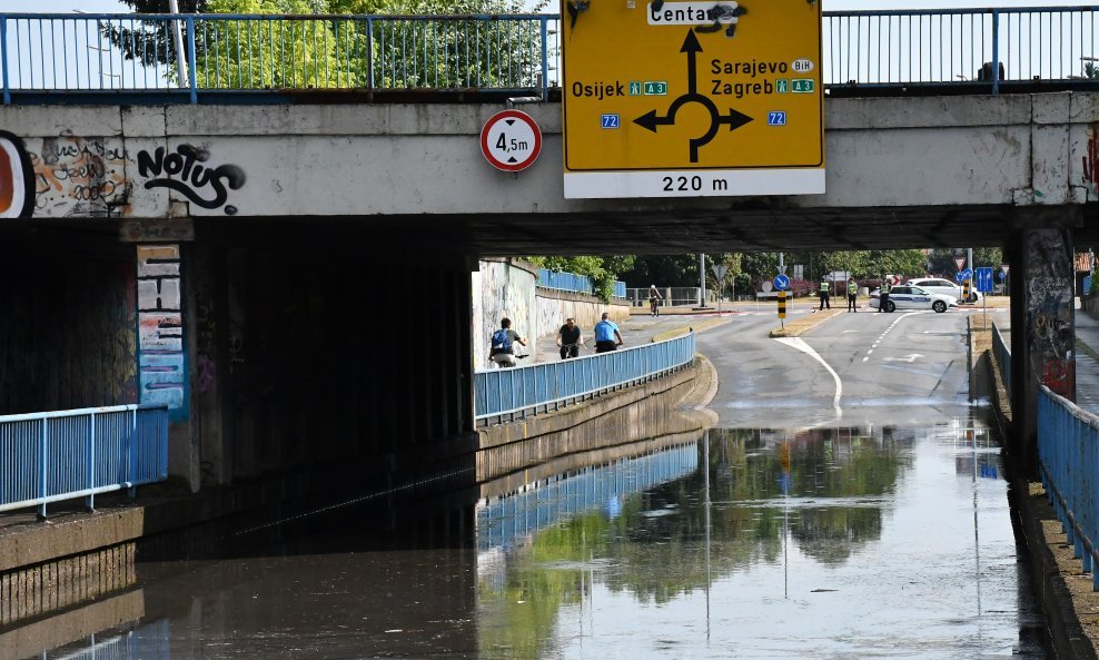 Poplava podvožnjaka u Slavonskom Brodu