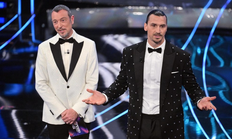 Zlatan Ibrahimović (desno)
