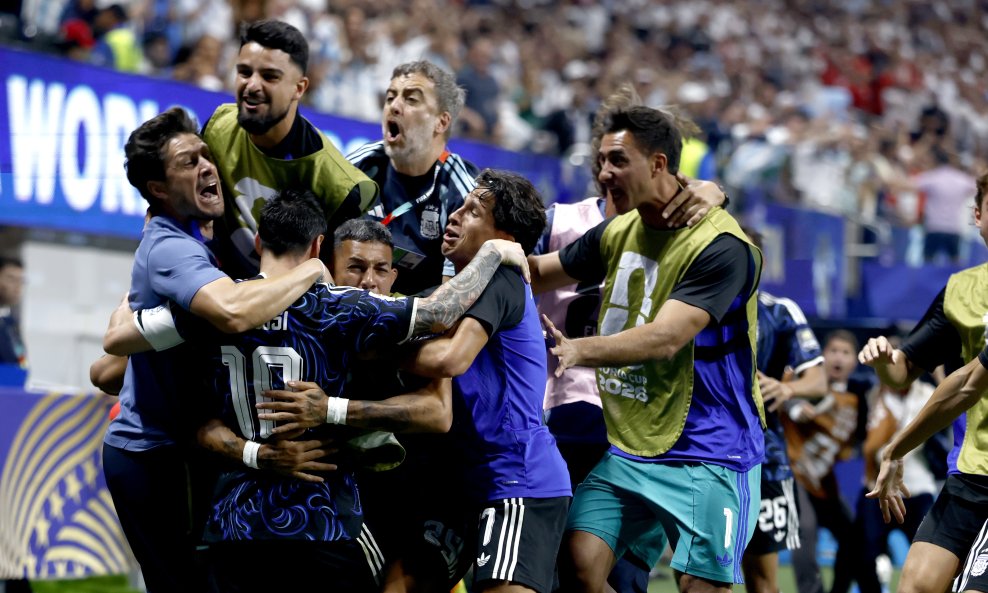 Argentinska nogometna reprezentacija