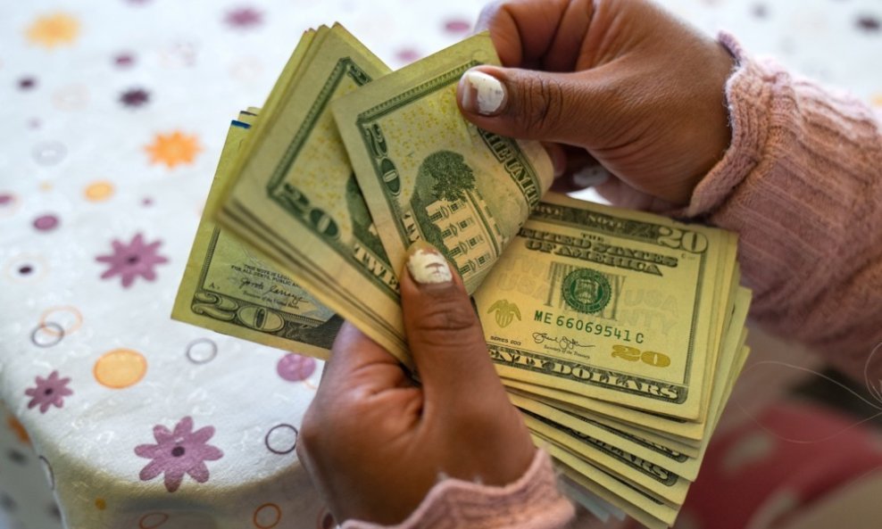 Dolar