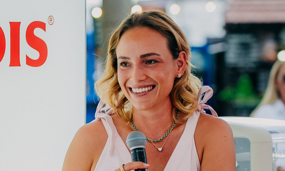 Donna Vekić