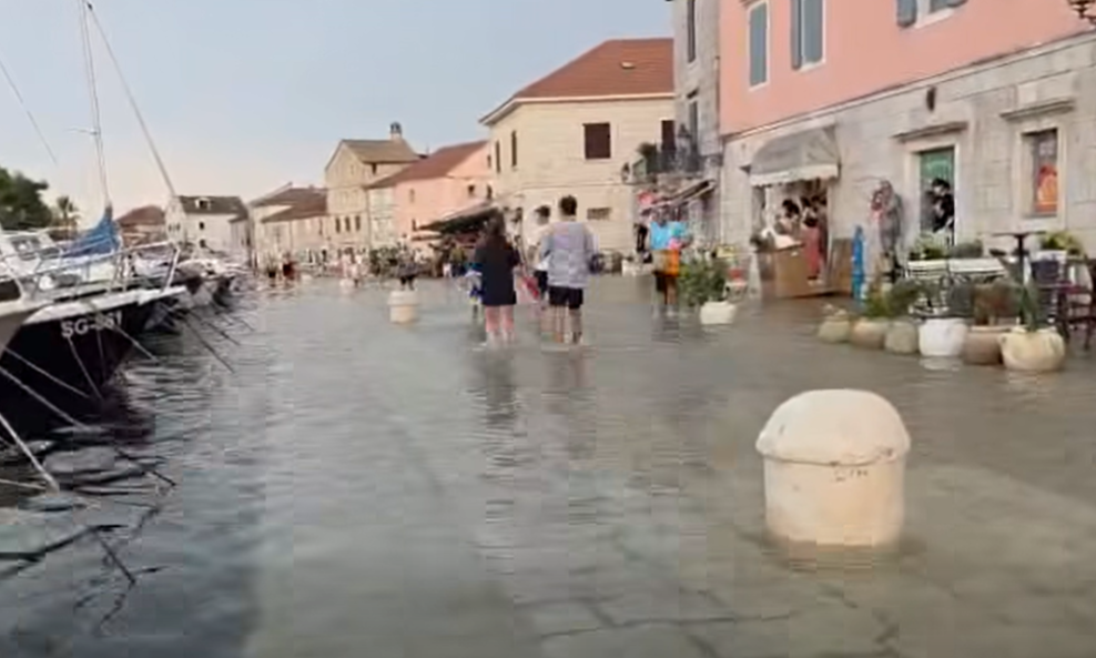Meteotsunami na Hvaru