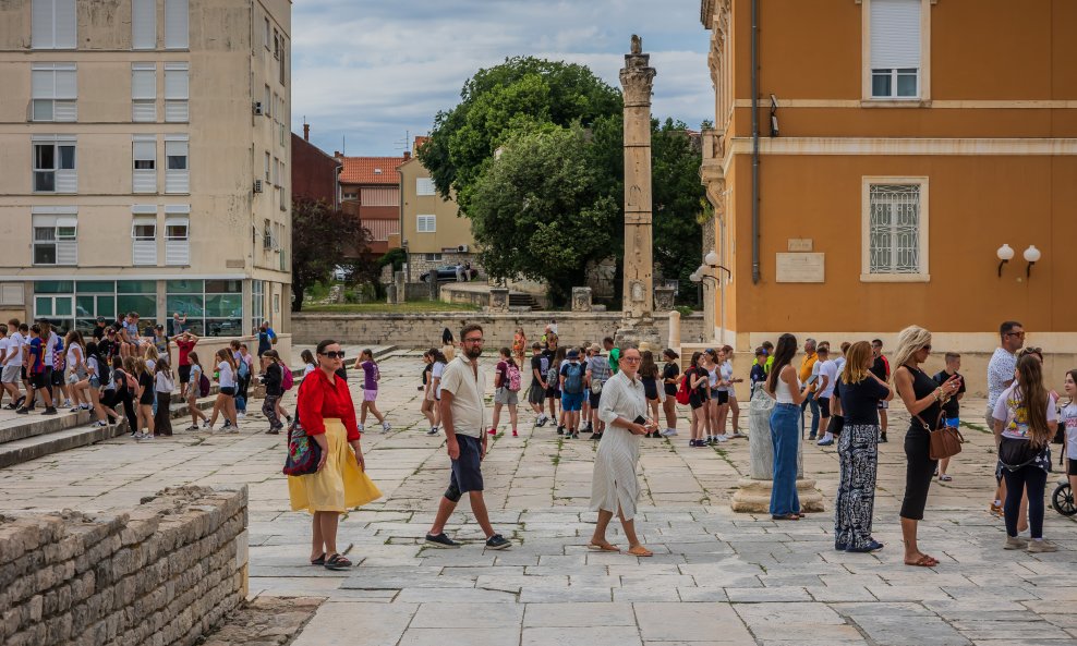 Turisti u Zadru