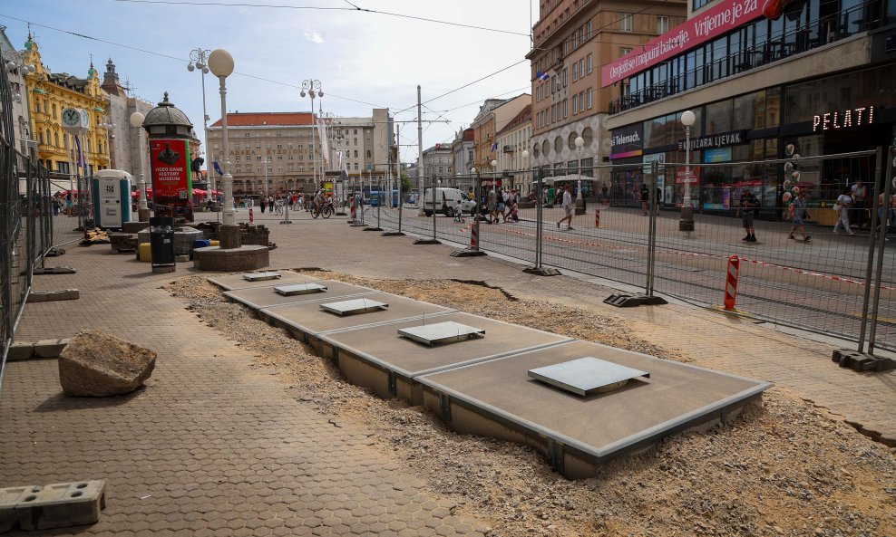 Završava se ugradnja podzemnih spremnika u centru Zagreba