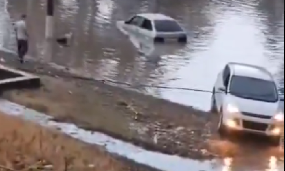 Zbog nevremena više je gradova ostalo bez struje